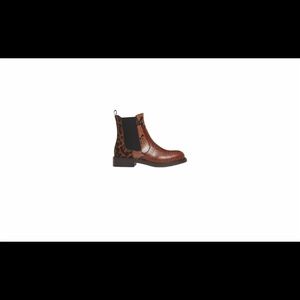 Jeffrey Campbell Edmond Chelsea Boots Size 6 NWB